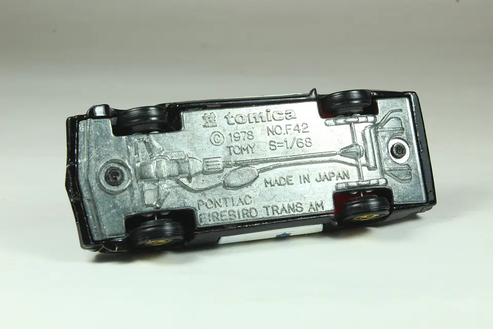 Tomica No. F42 Pontiac Firebird Transam (P) Japan  3