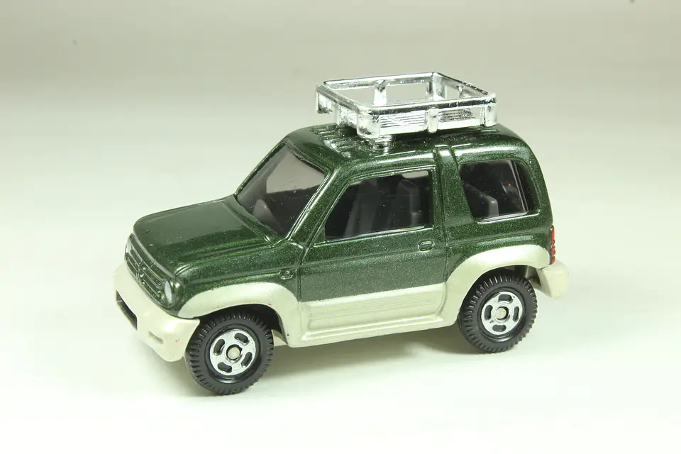 Tomica No. 112 Mitsubishi Pajero Jr. China 1