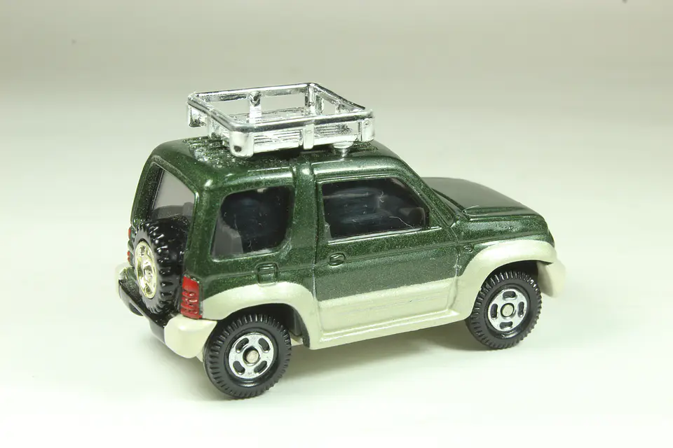 Tomica No. 112 Mitsubishi Pajero Jr. China 2