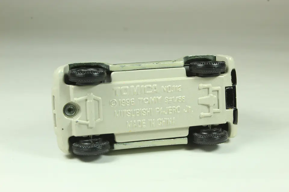 Tomica No. 112 Mitsubishi Pajero Jr. China 3