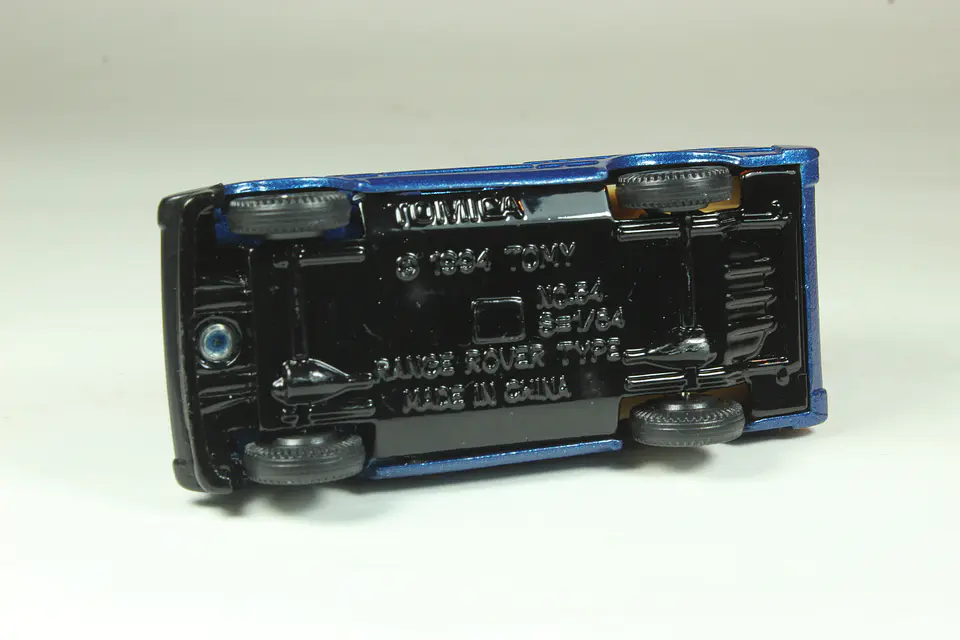 Tomica No. 54 Range Rover Type China 3