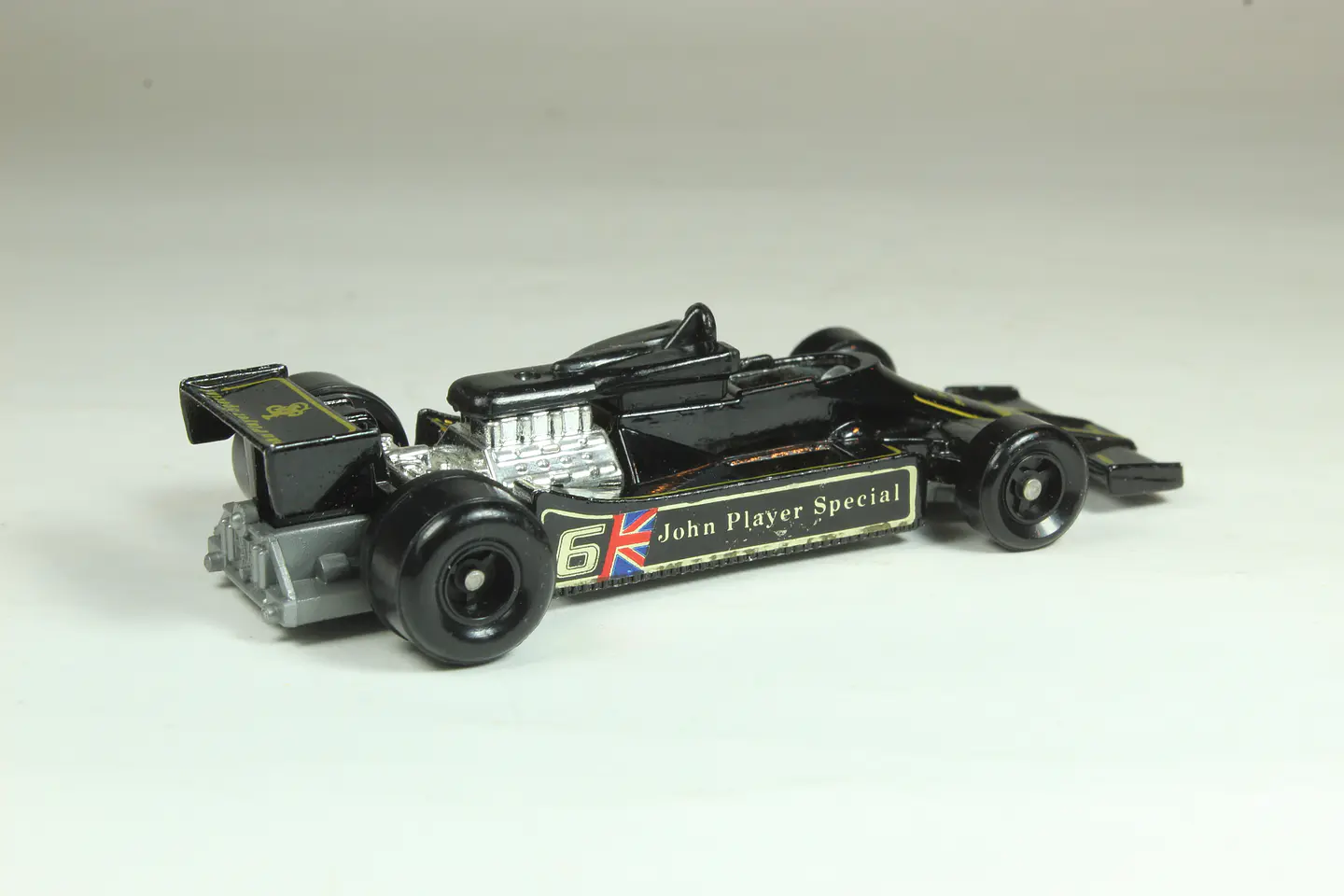 Tomica No. F36 Lotus 78 Ford Japan 2