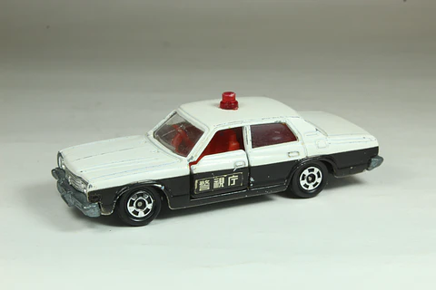 Tomica No. 4 Toyota Crown Patrol Car Japan