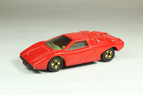 Tomica No. F37 Lamborghini Countach LP400 Japan