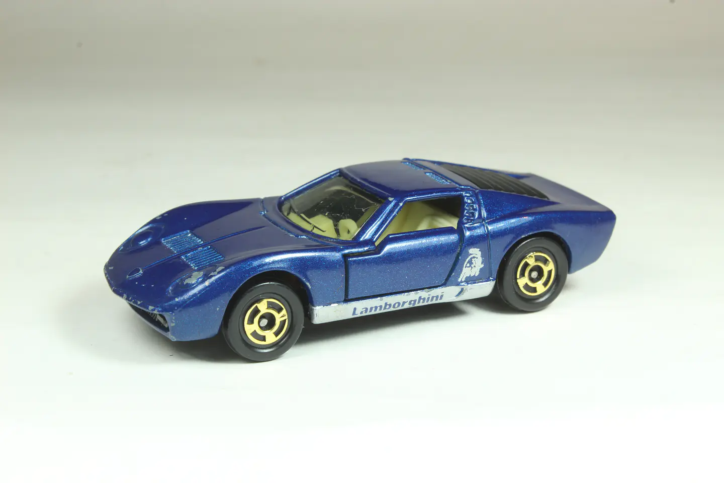 Tomica No. F40 Lamborghini Miura SV Japan — foto 1 de 3