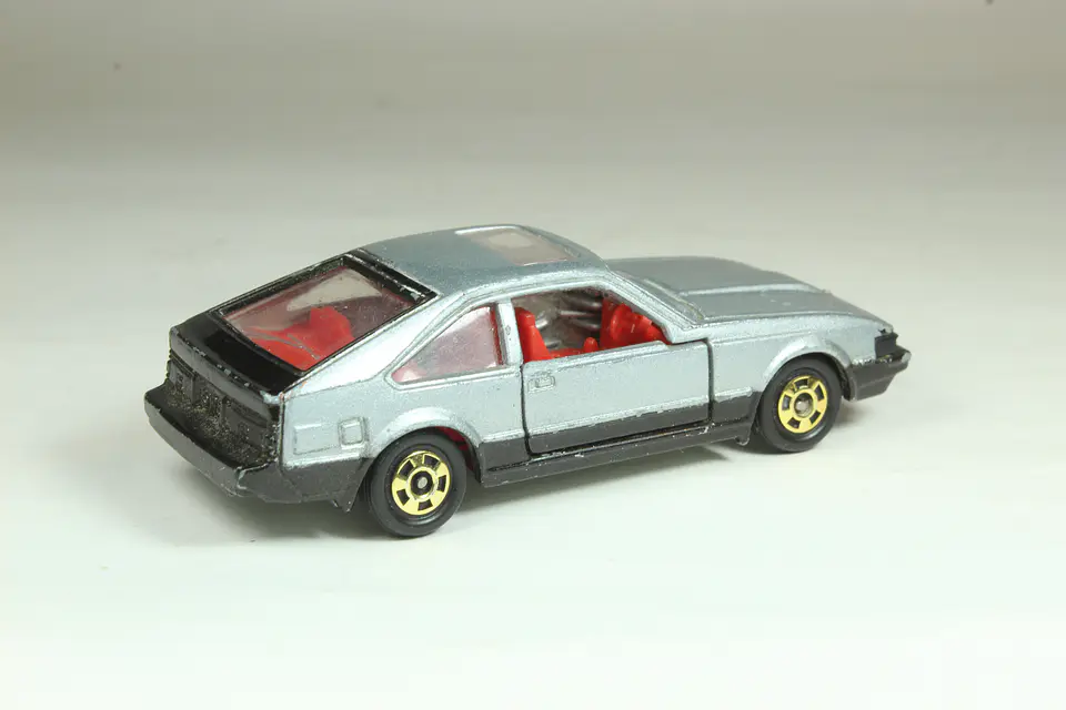 Tomica No. 33 Toyota Celica XX 2800GT Japan — foto 3 de 4