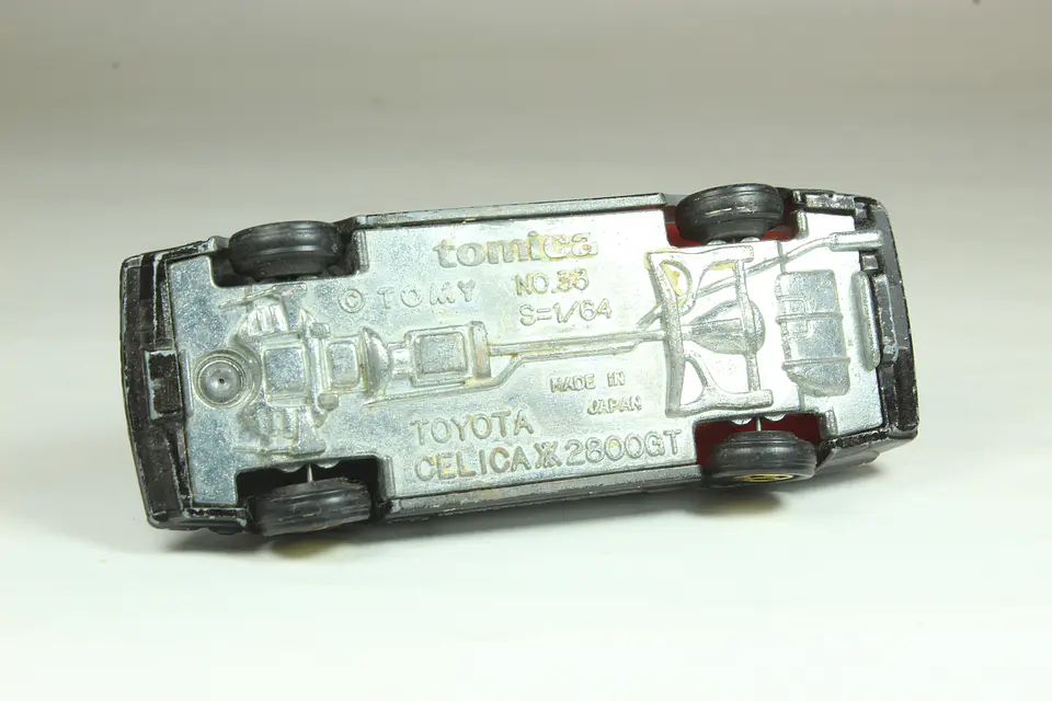 Tomica No. 33 Toyota Celica XX 2800GT Japan — foto 4 de 4