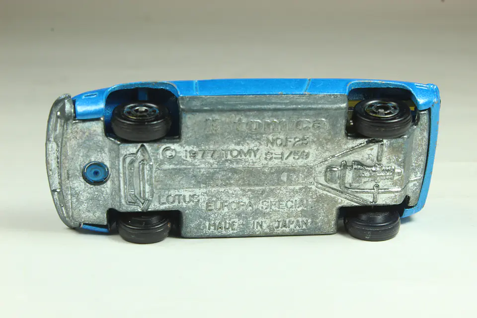 Tomica No. F49 JPS Lotus Europa Japan — foto 3 de 3