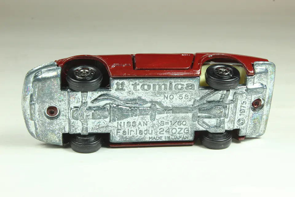 Tomica No. 58 Nissan Fairlady 240ZG Japan — foto 3 de 3