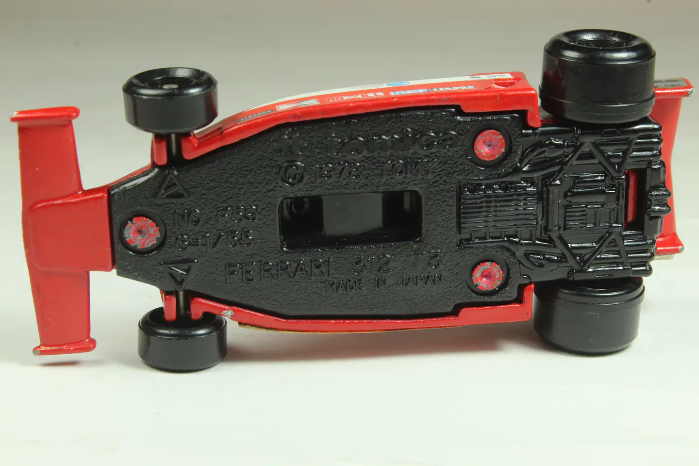 Tomica No. F59 Ferrari 312 T3 Japan — foto 3 de 3