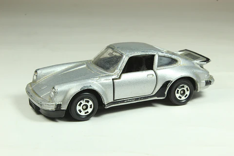 Tomica No. F1 Porsche 930 Turbo Japan