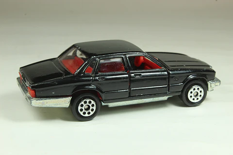 Tomica N° 293 Jaguar XJ6 Thailand