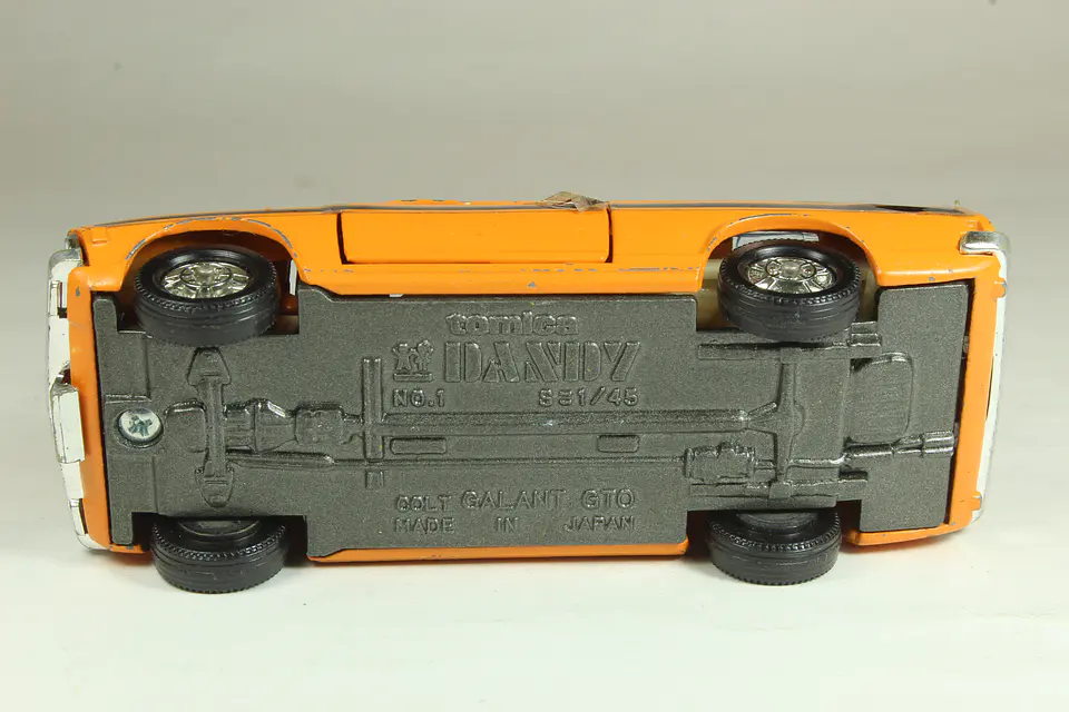 Tomica Dandy 001 Colt Galant GTO Japan — foto 3 de 3