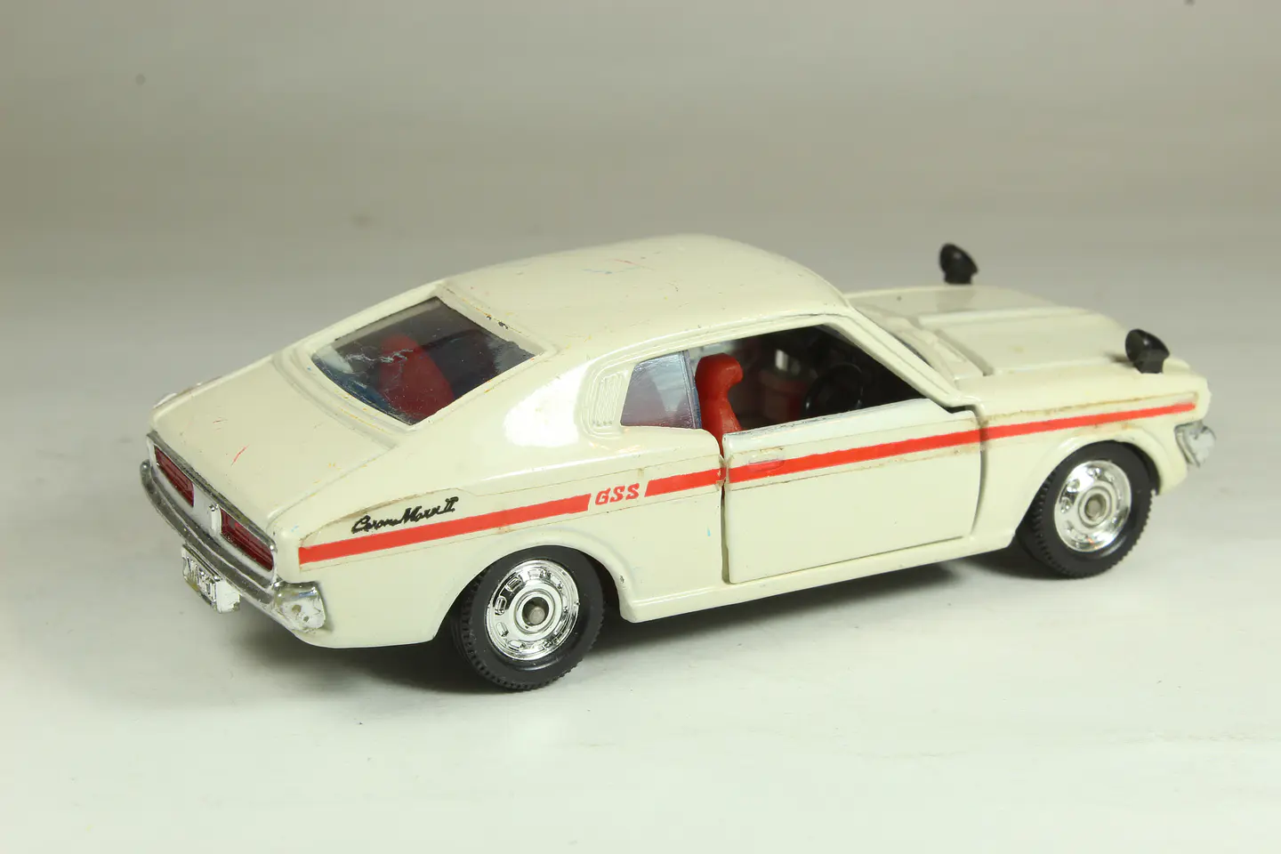 Tomica Dandy 011 Corona Mark II Hardtop 2000 GSS Japan — foto 2 de 4