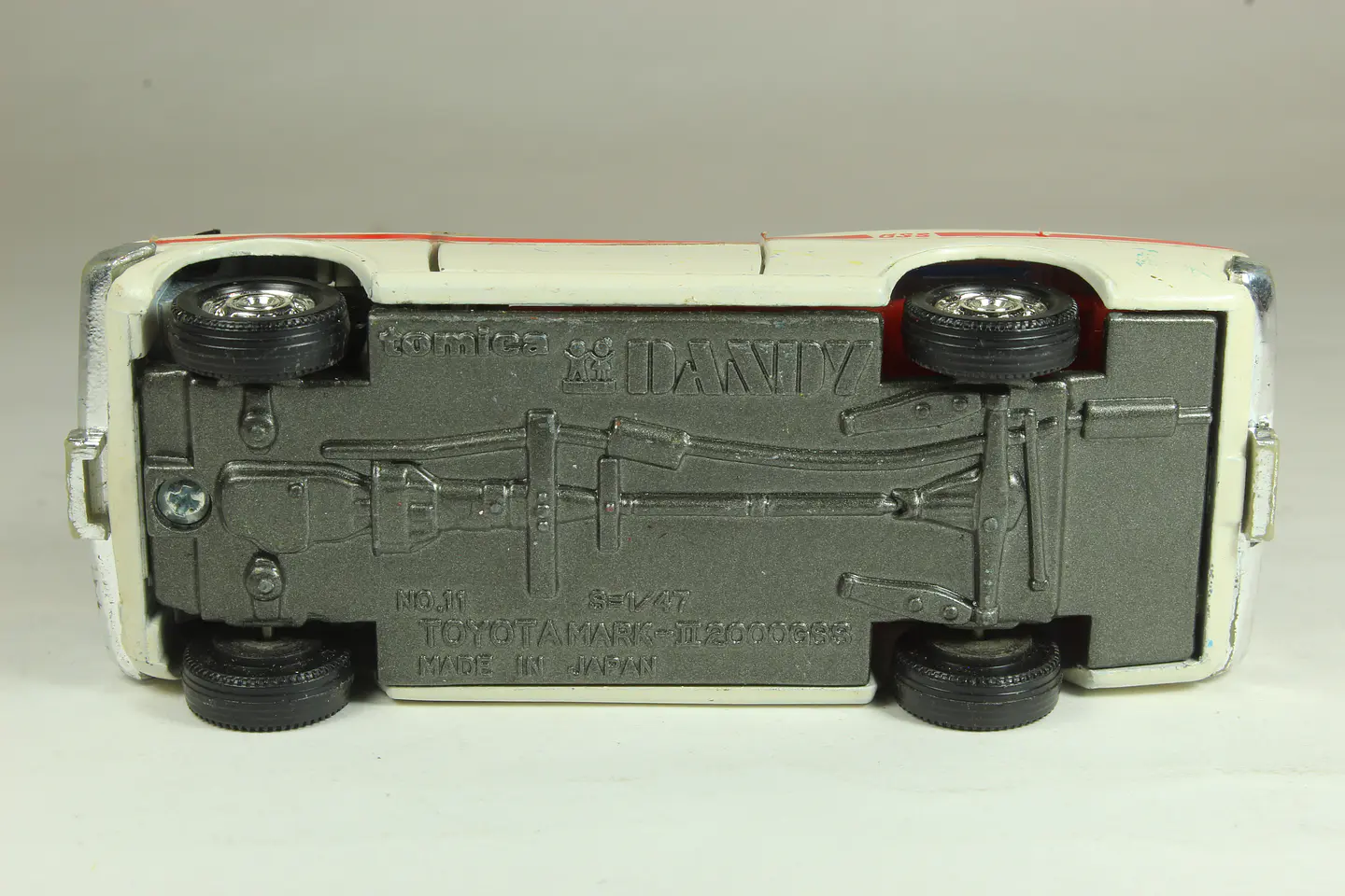 Tomica Dandy 011 Corona Mark II Hardtop 2000 GSS Japan — foto 4 de 4
