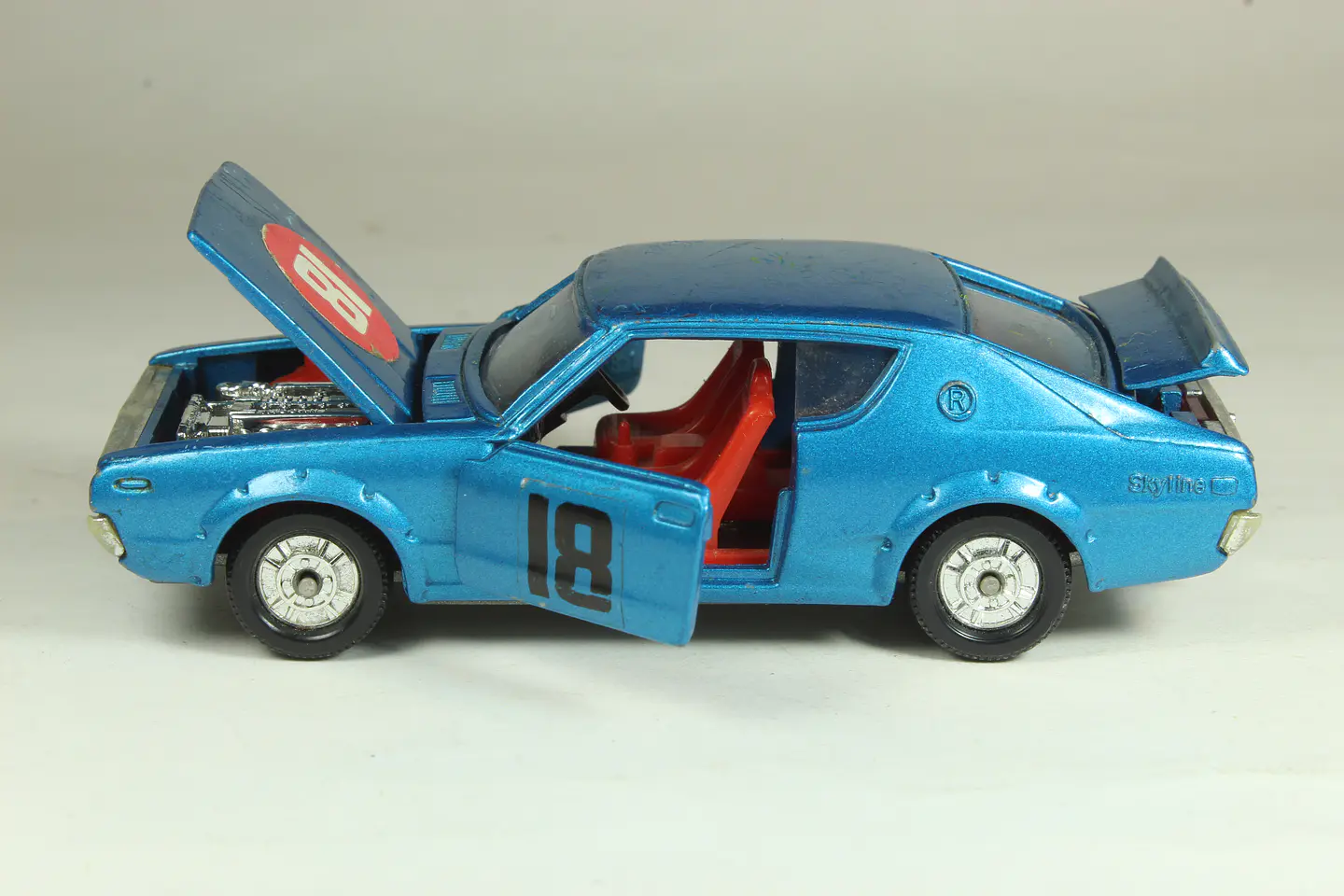 Tomica Dandy 018 Nissan Skyline 2000GT-R Japan — foto 3 de 4