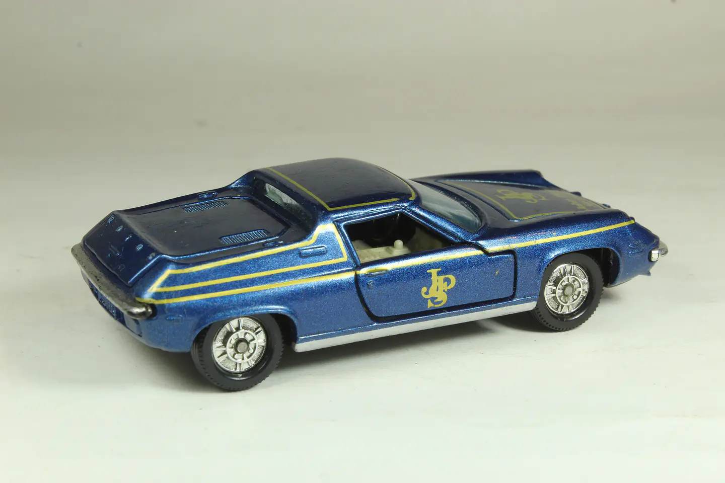 Tomica Dandy F12 Lotus Europa JPS Type Japan — foto 2 de 3