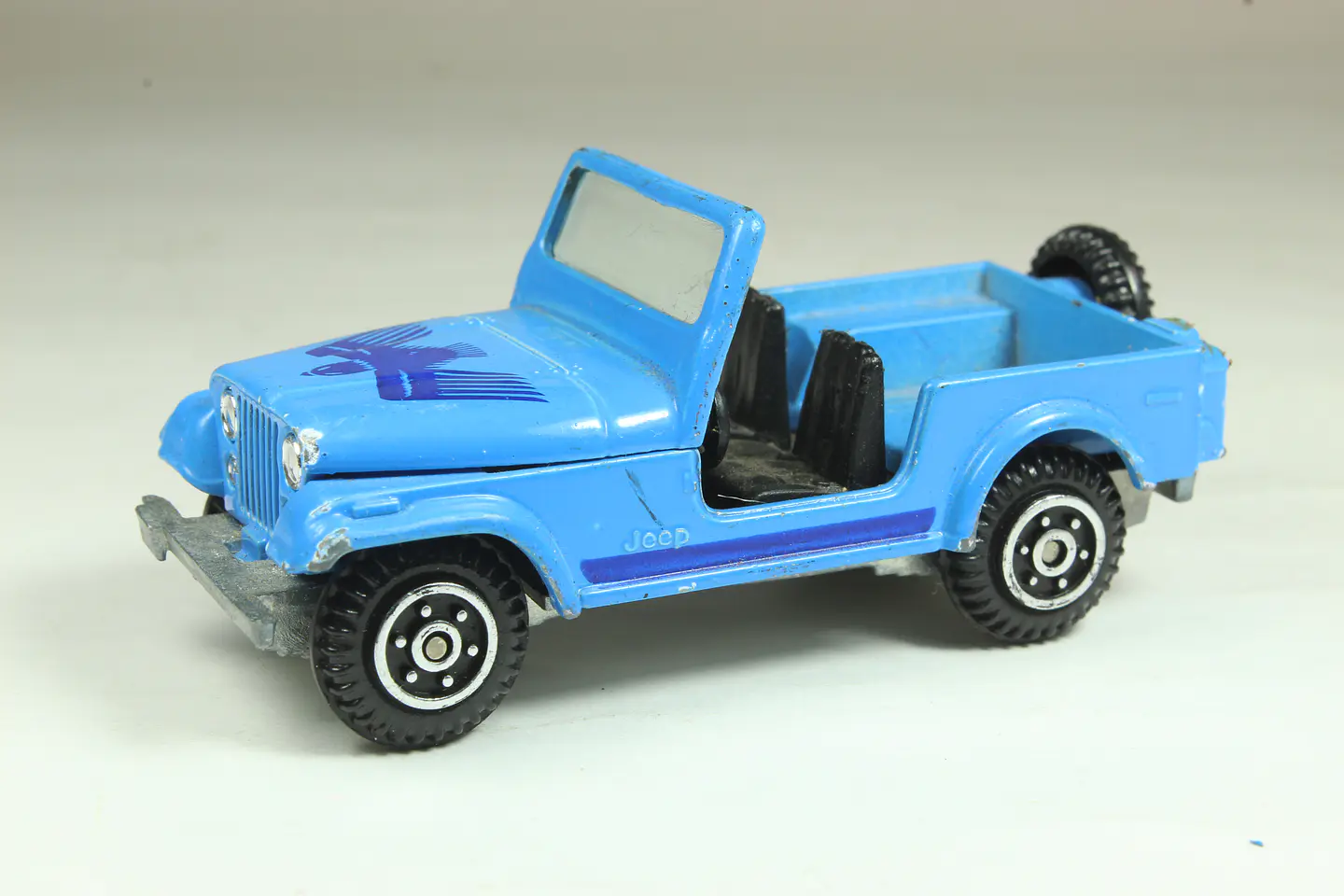 Yatming No. 1608 Jeep Convertible Hong Kong — foto 1 de 3