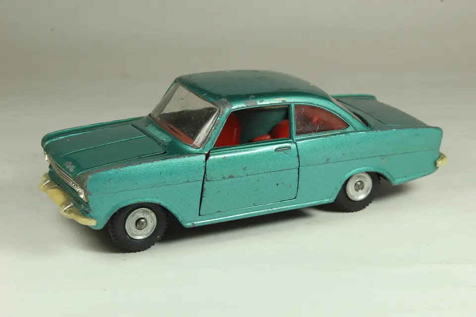 Politoys N° 510 Opel Kadett Coupe Italy — foto 1 de 4