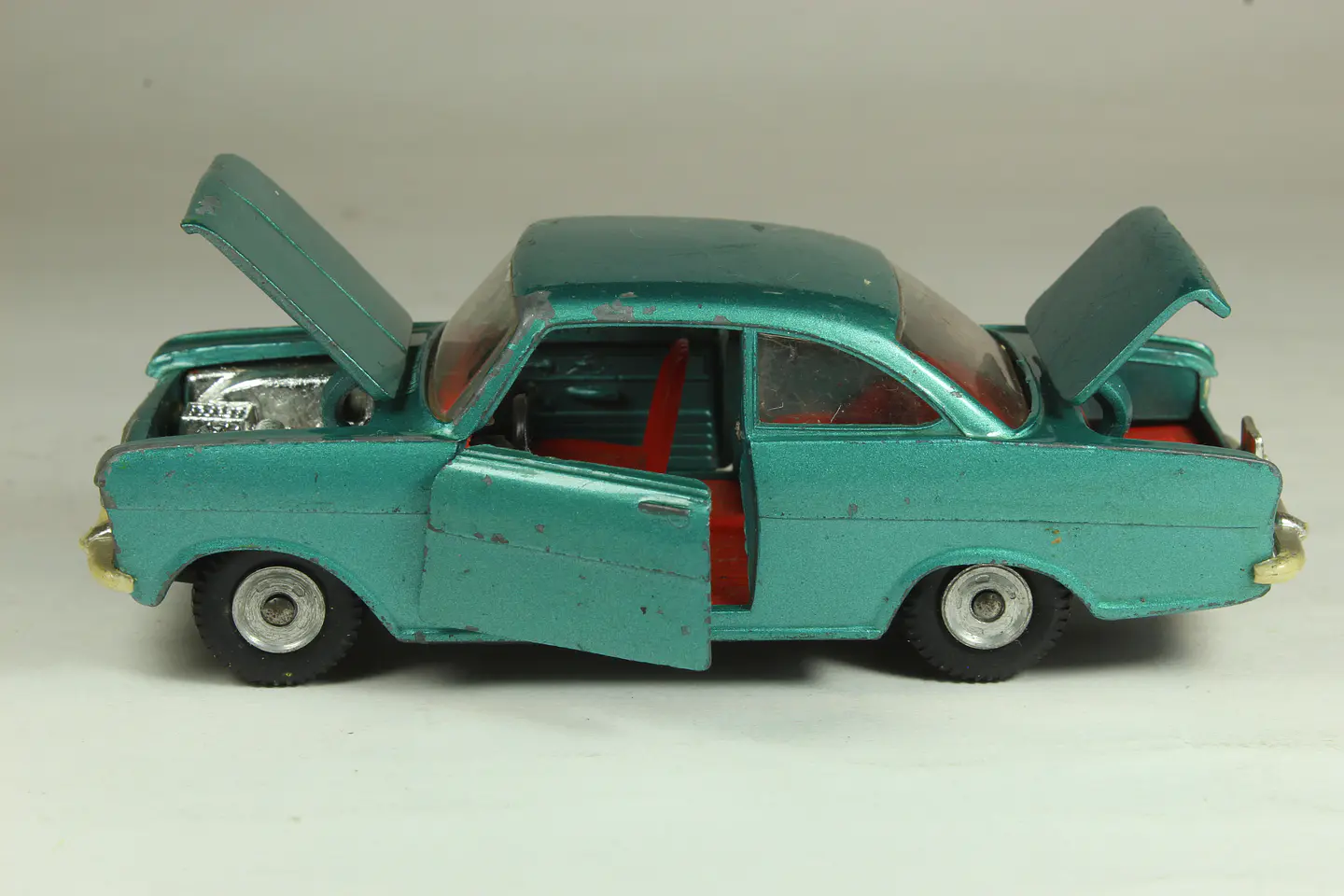 Politoys N° 510 Opel Kadett Coupe Italy — foto 3 de 4