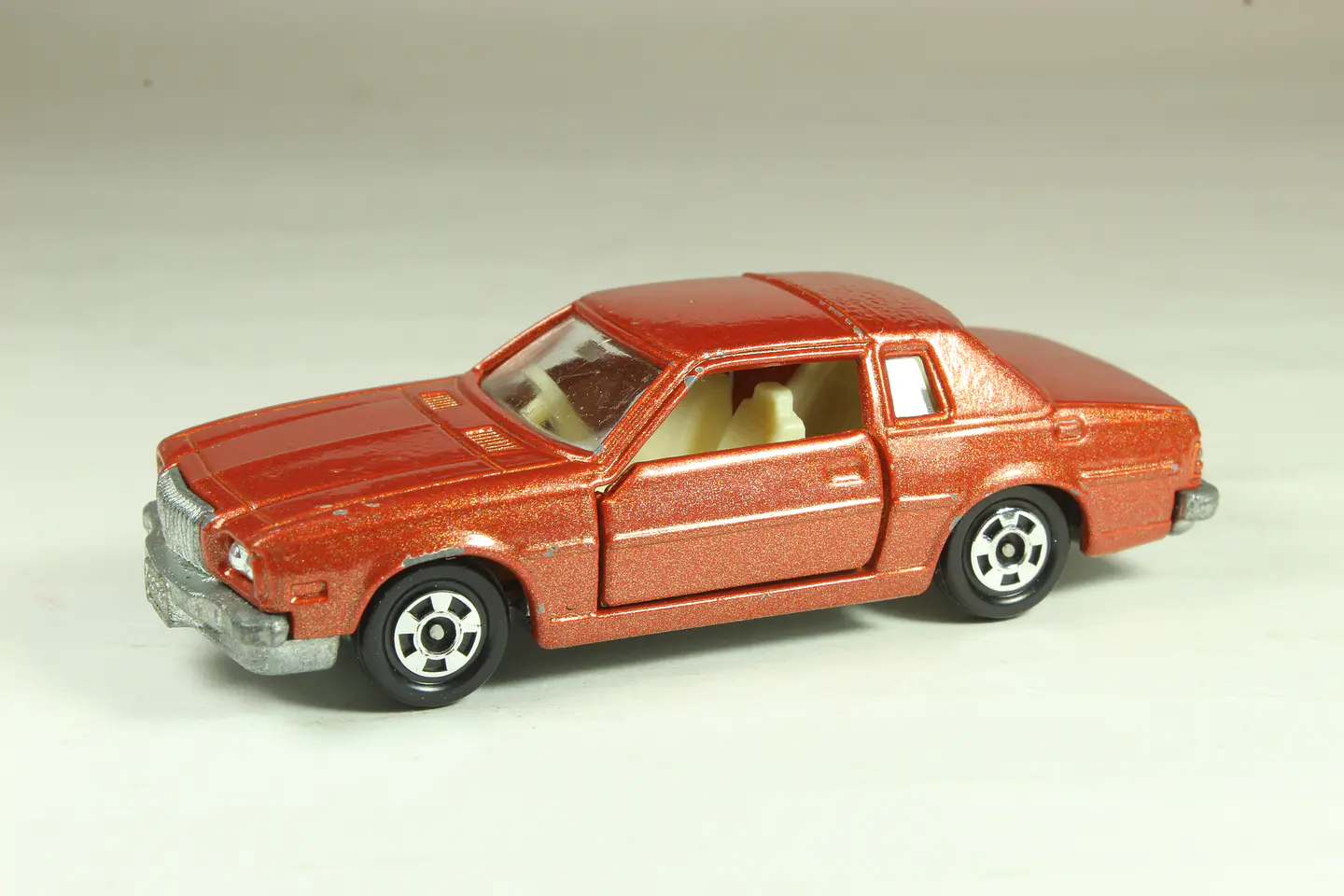 Tomica No. 38 Mazda Cosmo L Limited Japan — foto 1 de 3