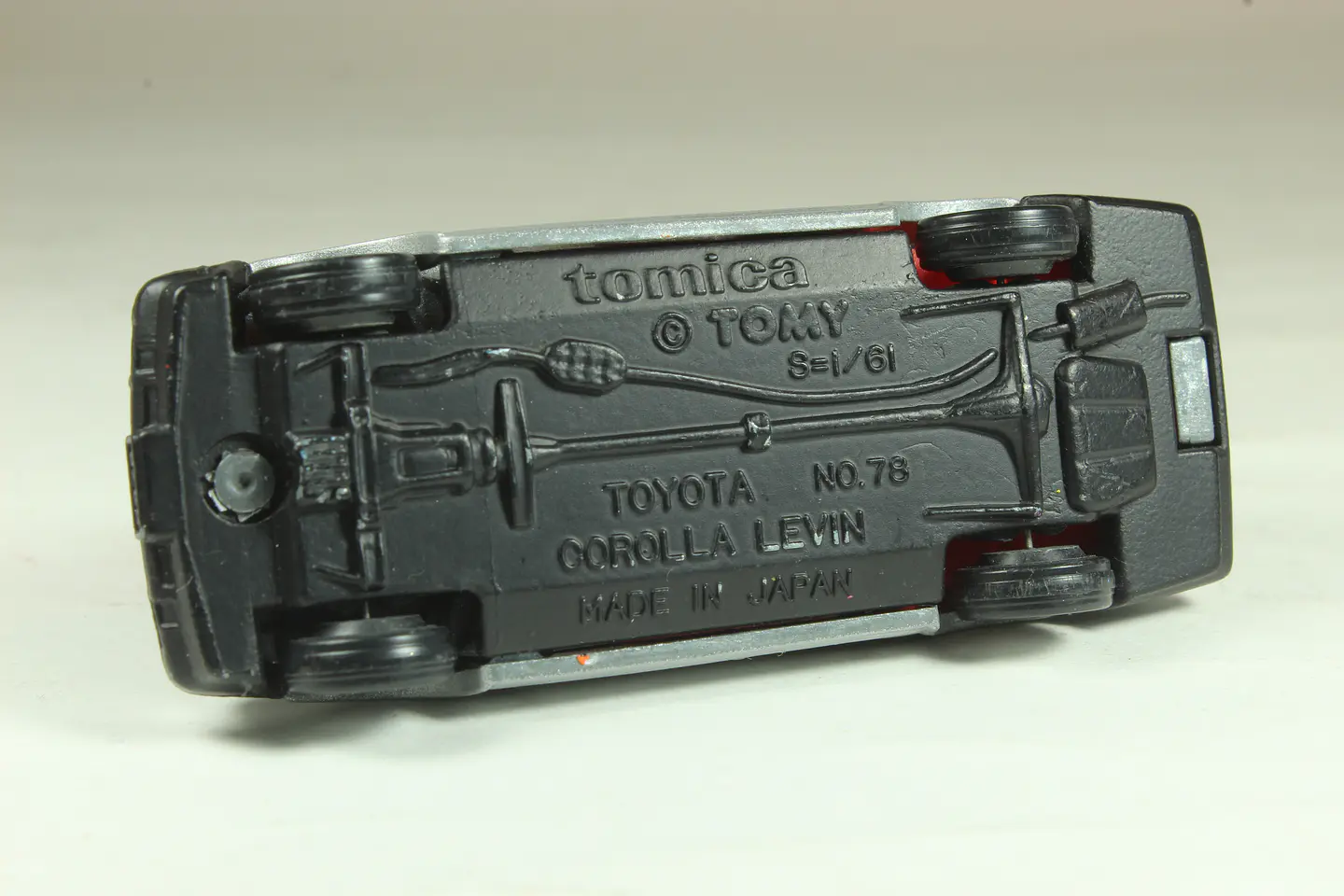 Tomica No. 78 Toyota Corolla Levin 3door Japan — foto 3 de 3