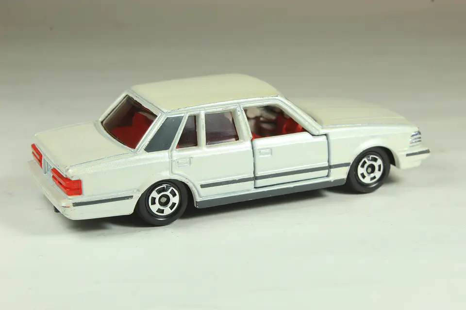 Tomica No. 55 Crown 4Door Sedan Japan — foto 2 de 3