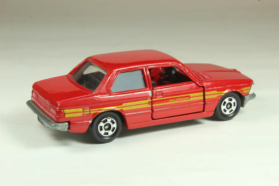 Tomica No. F43 BMW 320i Japan — foto 2 de 3