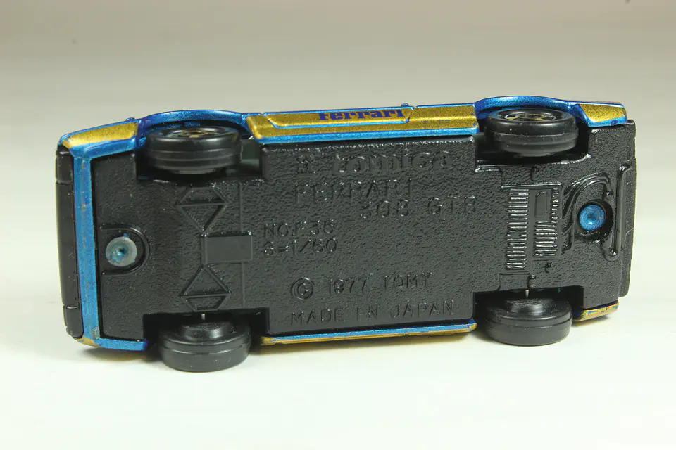 Tomica No. F35 Ferrari 308GTB Japan — foto 3 de 3