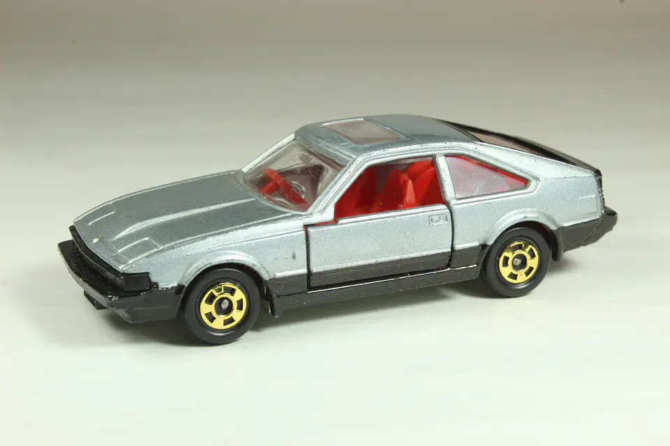 Tomica No. 33 Toyota Celica XX 2800GT Japan — foto 1 de 3