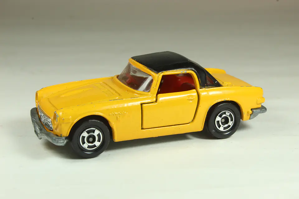 Tomica No. 23 Honda S800M Japan (Amarillo) — foto 1 de 3
