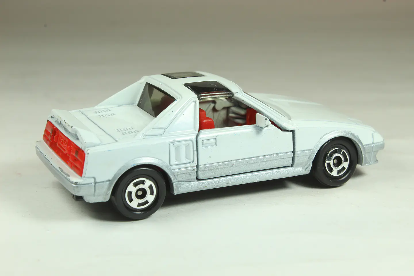 Tomica No. 24 MR-2 (Prototype) Japan — foto 2 de 3