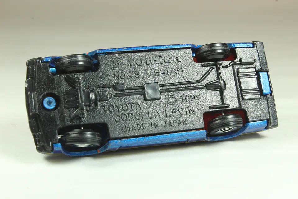 Tomica No. 78 Toyota Corolla Levin Japan — foto 3 de 3