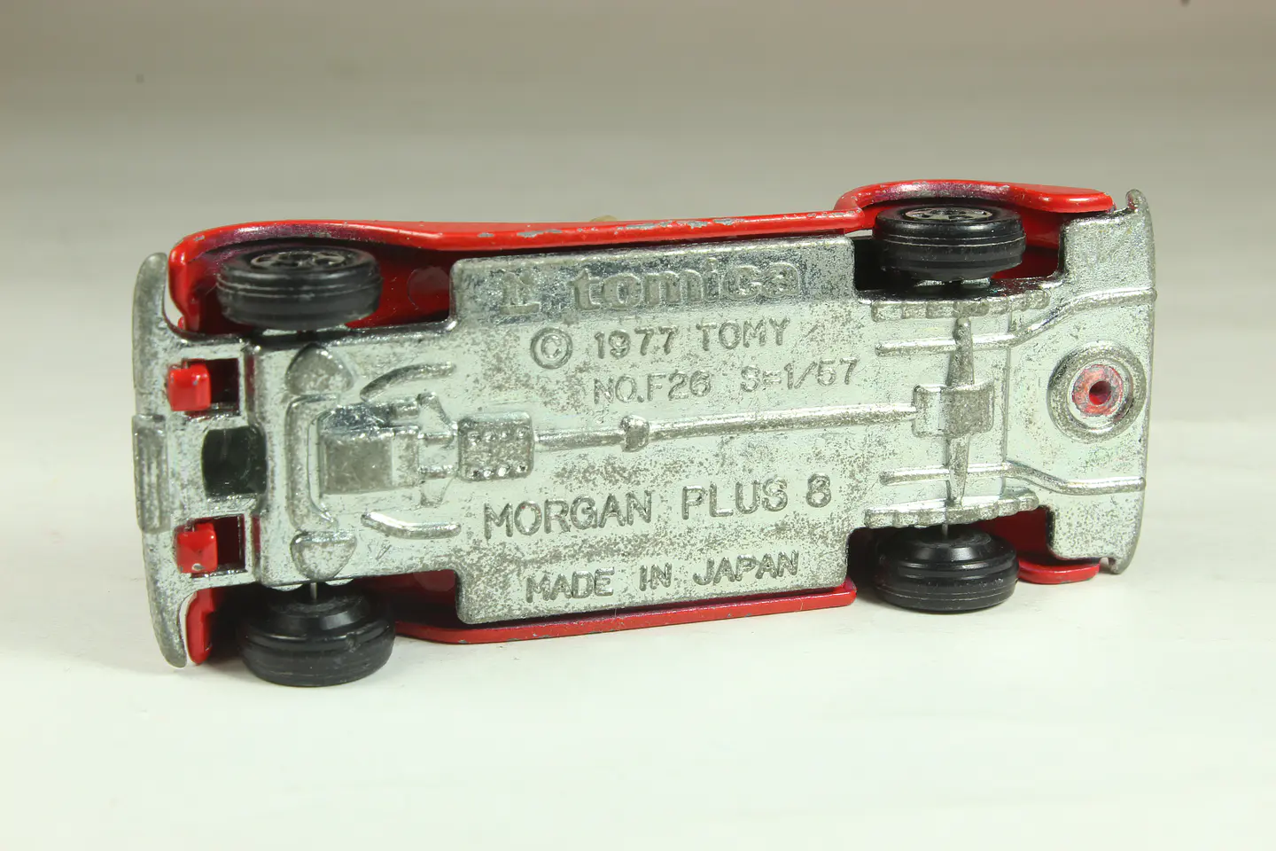 Tomica No. F26 Morgan Plus 8 Japan — foto 3 de 3