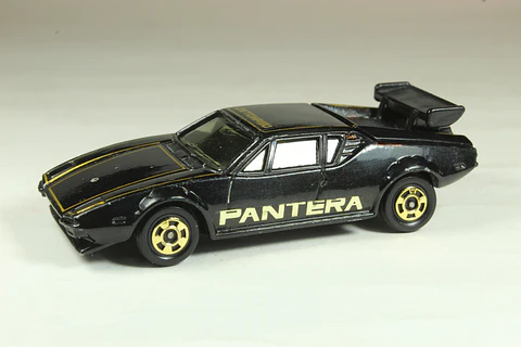 Tomica No. F55 De Tomaso Pantera GTS Japan