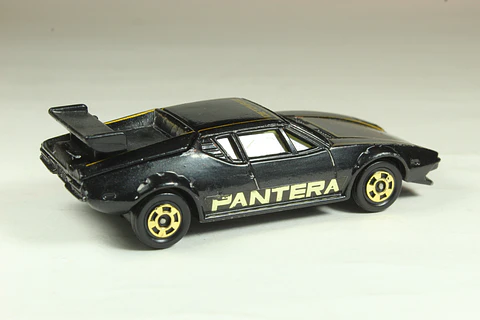 Tomica No. F55 De Tomaso Pantera GTS Japan