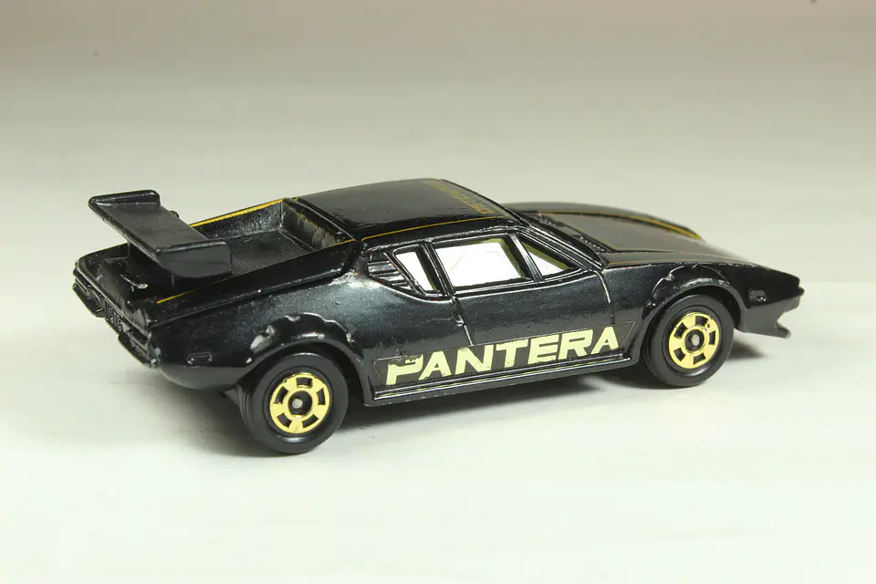 Tomica No. F55 De Tomaso Pantera GTS Japan — foto 2 de 3