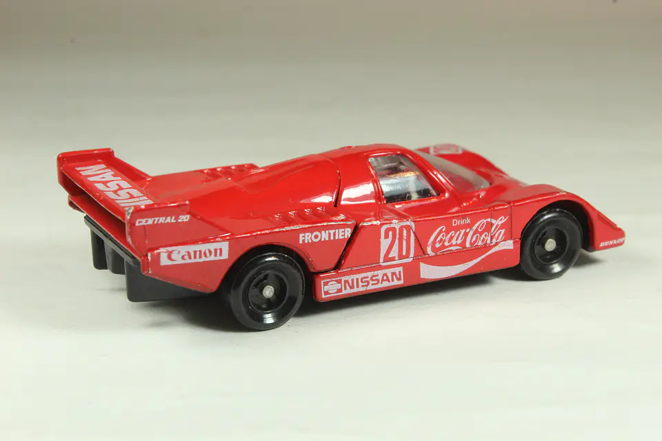 Tomica No. 74 Skyline Turbo C (Rojo) Japan — foto 2 de 3