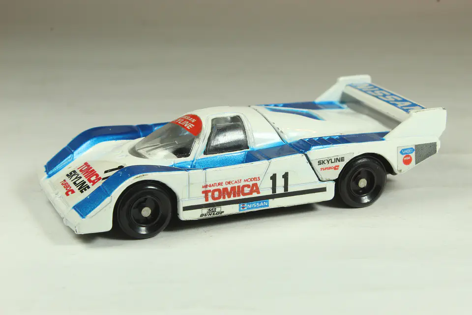 Tomica No. 74 Skyline Turbo C (Blanco) Japan — foto 1 de 3