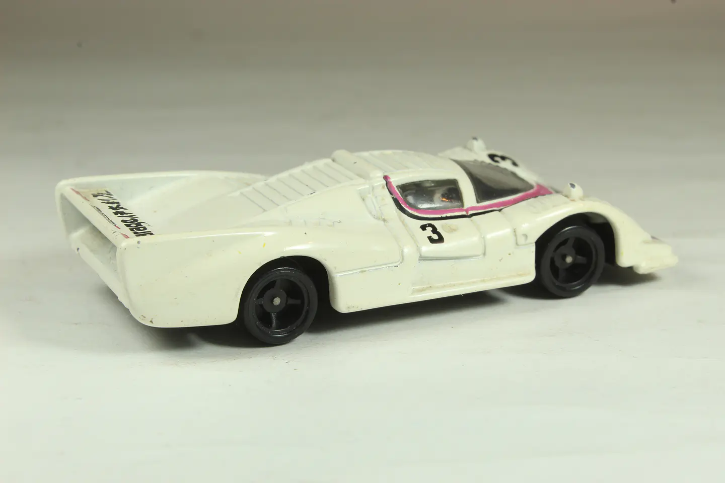 Tomica No. 71 Shiden 77 BMW Japan — foto 2 de 3