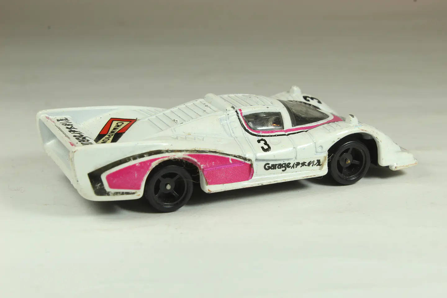 Tomica No. 71 Shiden 77 BMW Japan — foto 2 de 3