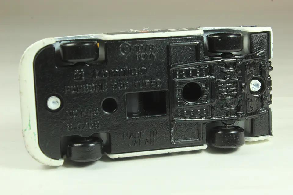 Tomica No. F43 Porsche 936 Turbo Japan — foto 3 de 3