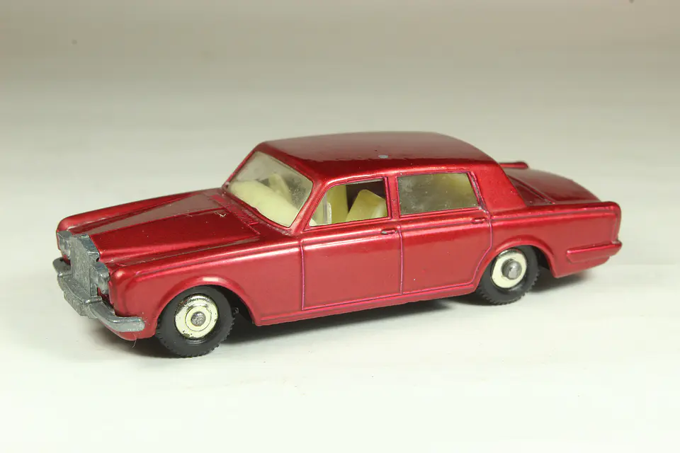 Matchbox Regular Wheels N° 24 Rolls Royce Silver Shadow England — foto 1 de 3