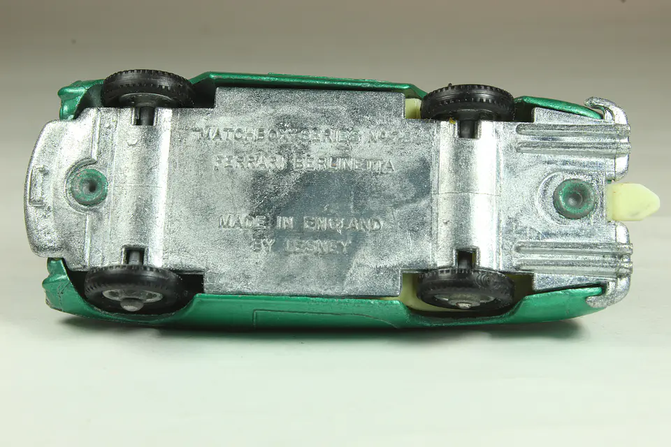 Matchbox Regular Wheels N° 75 Ferrari Berlinetta England — foto 3 de 3