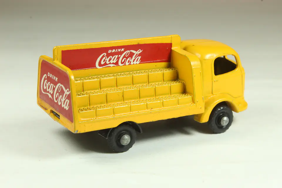 Matchbox Regular Wheels N° 37 Karrier Bantan 2Ton England — foto 2 de 3