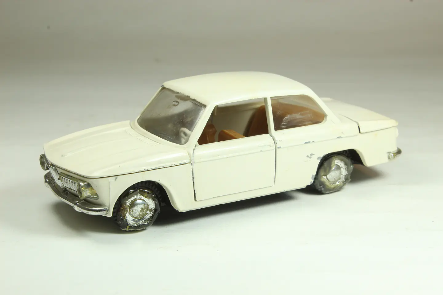 Sablon N°5 BMW 1600 Belgium — foto 1 de 4