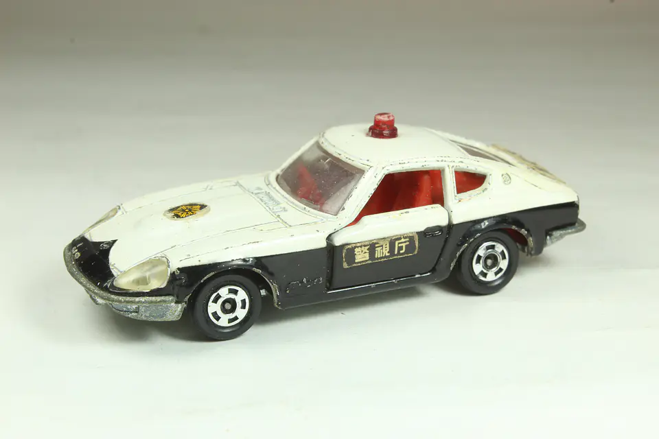 No. 44 Nissan Fairlady 240ZG Patrol Car Japan — foto 2 de 7
