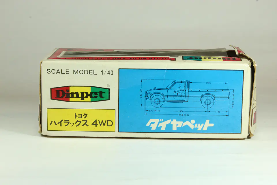 Yonezawa Diapet T-3 Toyota Hilux 4WD Japan (Solo la caja) 3