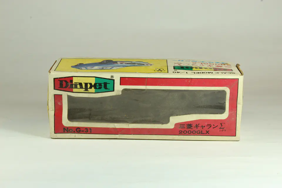 Yonezawa Diapet G-31 Mitsubishi Galant Σ 2000GLX Japan (Solo caja) 1