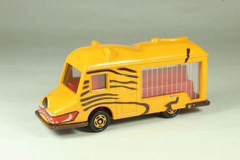 Tomica No. 26 Exploratory Bus Japan